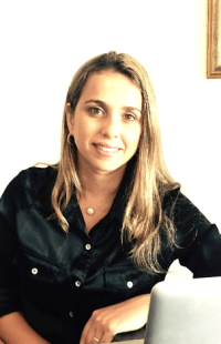 Profa Fabiana Valéria da Fonseca LARHCO